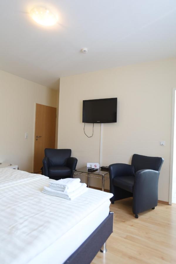 Hotel Restaurant Zagreb Köln Dış mekan fotoğraf