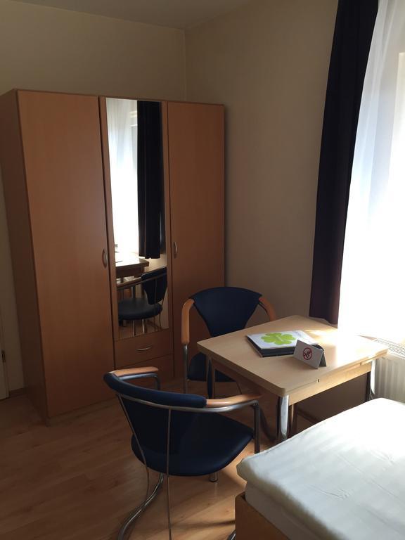 Hotel Restaurant Zagreb Köln Dış mekan fotoğraf